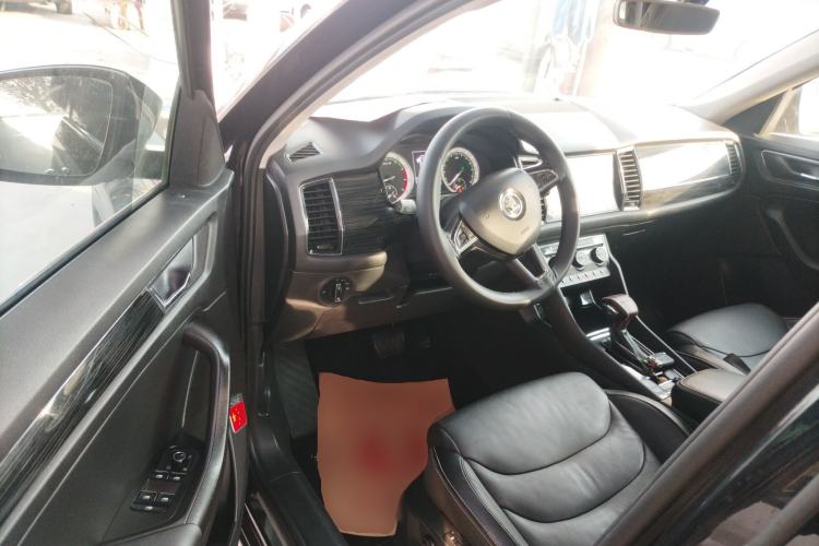 Used Skoda Kodiaq 2018 Facelifted TSI330 5-Seater Two-Wheel-Drive Luxury Enjoyment Edition
