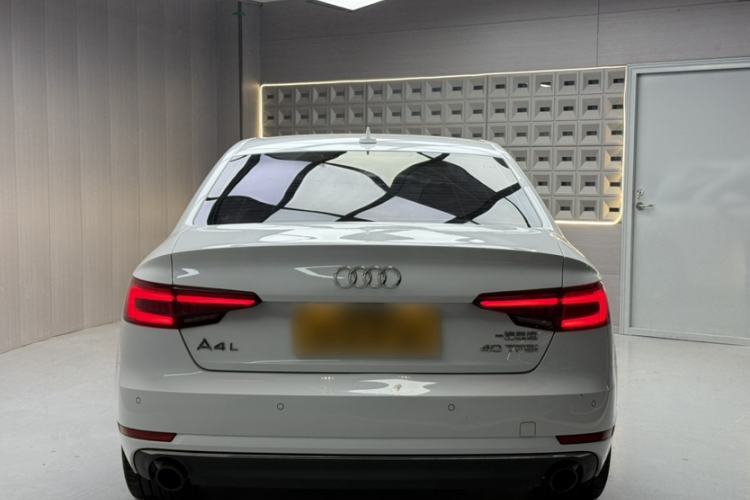 Used Audi A4L 2018 30th Anniversary Edition 40 TFSI Trendy Model
