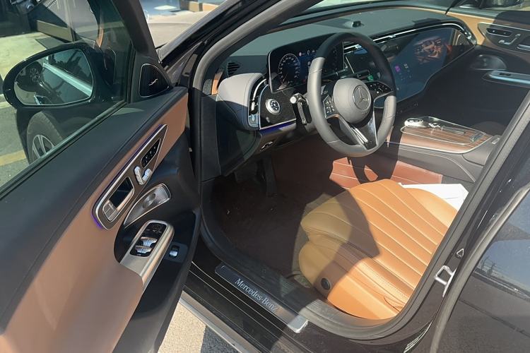 Used Mercedes-Benz E-Class 2025 E 300 L Luxury Model