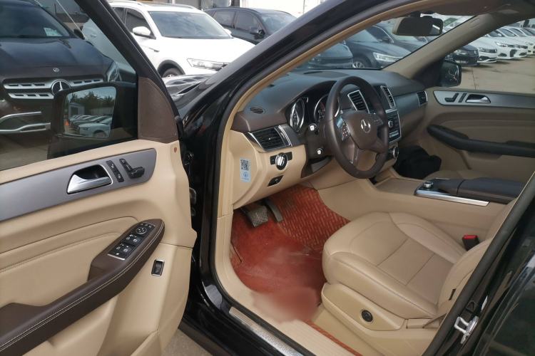 Used Mercedes-Benz M-Class 2015 ML 320 4MATIC
