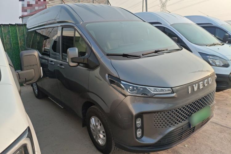 Used Iveco Fidato 2023 B33 Passenger Bus 2.0T 110 kW Automatic Starlight Edition High Roof
