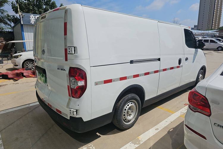 Used SAIC MAXUS EV30 2022 Pure-Electric Smart Logistics Expert with Long Wheelbase Guoxuan
