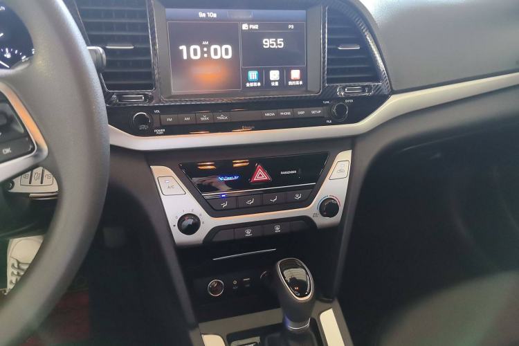 Used Hyundai Elantra 2016 1.6L Automatic ZhiXuan – Elite Version
