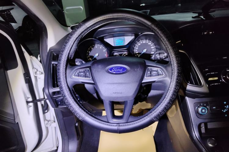 Used Ford Focus 2018 Sedan Classic 1.6L Automatic Trendy SmartDrive Edition