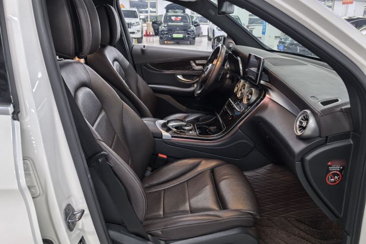 Used Mercedes-Benz GLC 2019 GLC 260 L 4MATIC Dynamic Model
