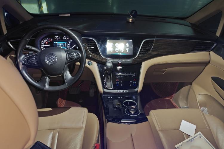 Used Buick GL8 2018 ES 28T Luxury Model China VI Standard
