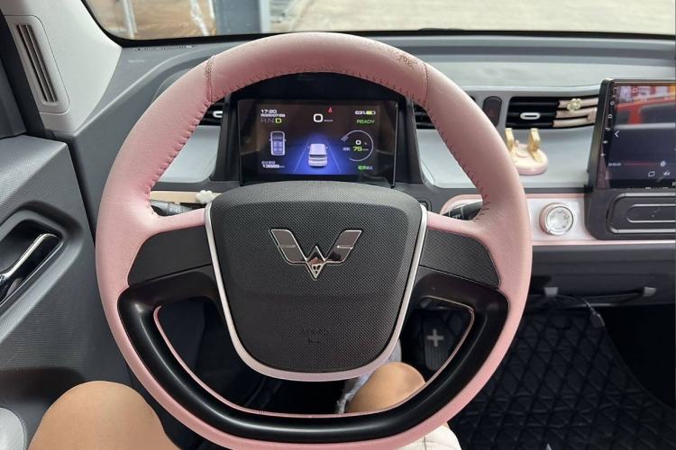 Used Wuling Hongguang MINIEV 2022 Macaron Fashion Model Lithium Iron Phosphate
