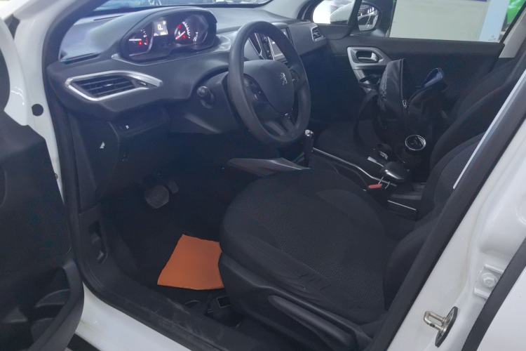 Used Peugeot 2008 2014 1.6L Automatic Fashion Edition