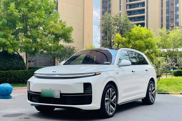 Used Li Auto L7 2023 Air model
