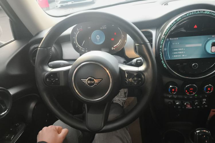 Used  MINI 2022 1.5T COOPER Classic Edition
