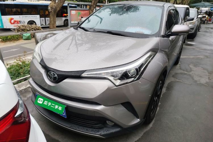Used Toyota IZOA 2018 2.0L Yichi Version China VI Standard
