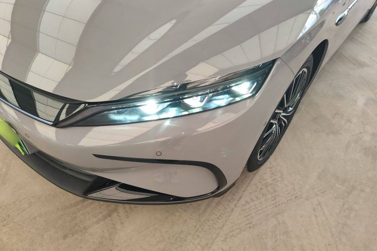 Used BYD Han 2025 DM-i Intelligent Driving Edition 125KM LiDAR Flagship Model

