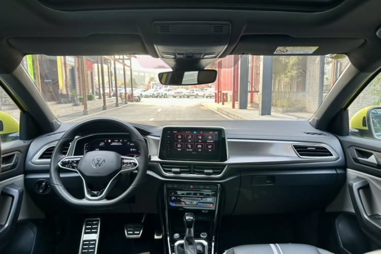 Used Volkswagen T-ROC 2023 300TSI DSG Two-Wheel Drive Starlight Edition