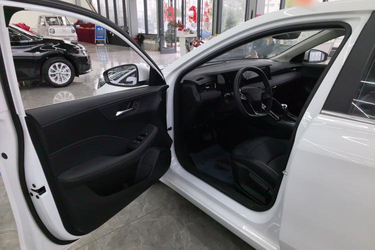 Used Roewe i5 2023 1.5L CVT Luxury Edition
