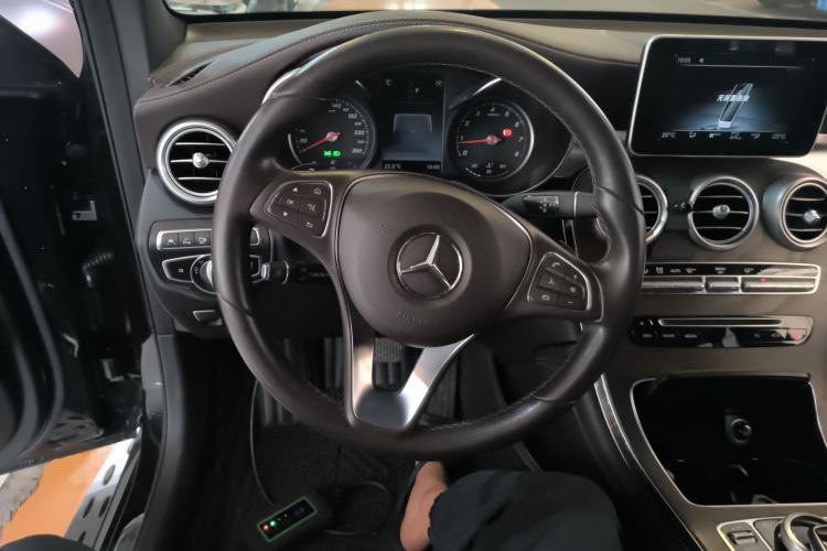 Used Mercedes-Benz GLC 2018 Refreshed GLC 300 4MATIC Dynamic Edition