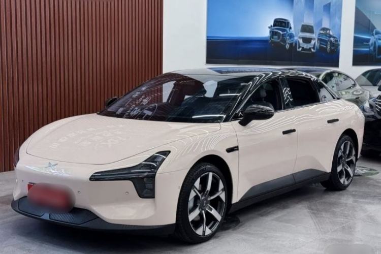 Used XPeng MONA M03 2024 620 with Ultra-Long Range