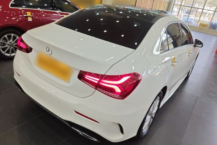 Used Mercedes-Benz A-Class 2022 Restyled A 200 L Sport Sedan Fashion Version
