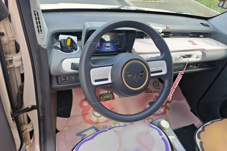 Used Wuling Hongguang MINIEV 2022 GAMEBOY 200km Gaming Edition with Lithium Iron Phosphate
