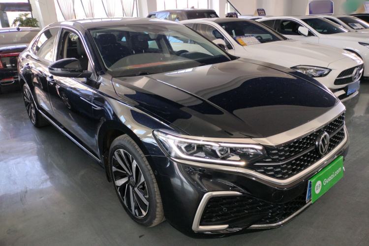 Used Volkswagen Passat 2022 330TSI Starry Luxury Edition
