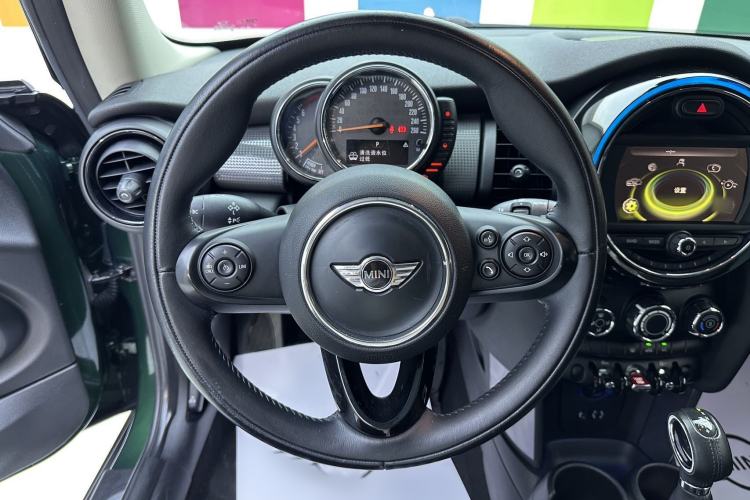 Used  MINI 2014 1.5T COOPER Fun
