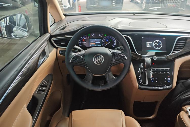 Used Buick GL8 2017 ES 28T Luxury Model China V Standard
