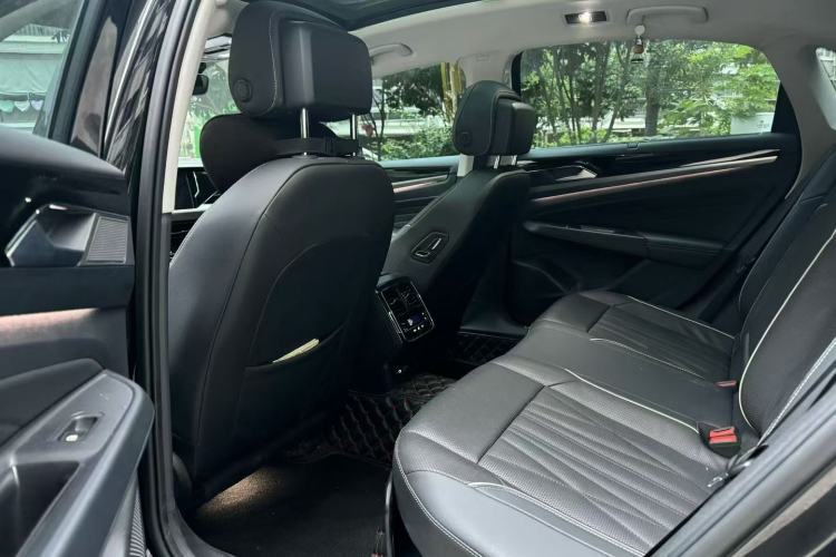 Used Volkswagen Passat 2022 330TSI Starry Luxury Edition
