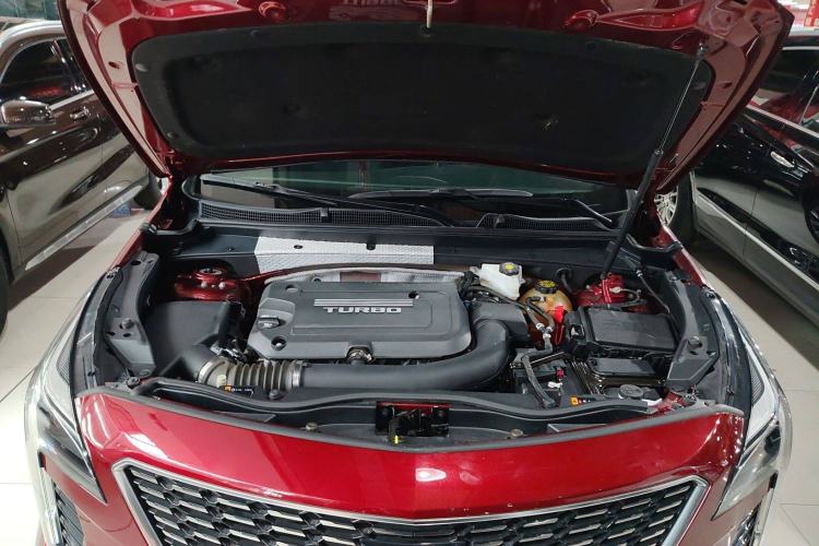 Used Cadillac XT4 2018 28T Two-Wheel Drive Leading Version