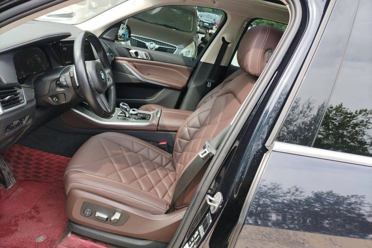 Used BMW X5 2022 Restyled xDrive 30Li Luxury Version M Sport Package
