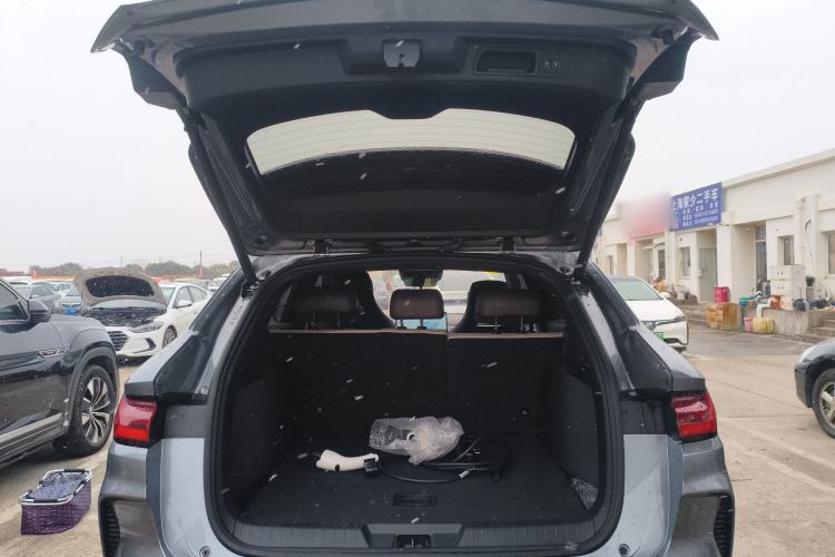 Used BYD Song PLUS New Energy 2025 EV Intelligent Driving Version 520km Premium Model
