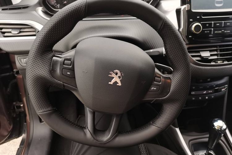 Used Peugeot 2008 2014 1.6L Automatic Fashion Edition
