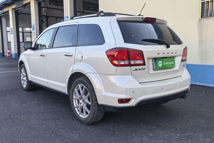Used Dodge Journey 2013 2.4L Two-Wheel Drive Luxury Version
