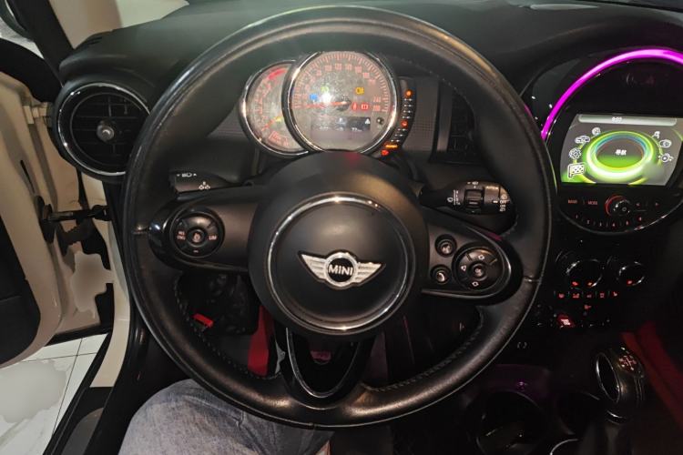 Used  MINI 2014 1.5T COOPER Fun
