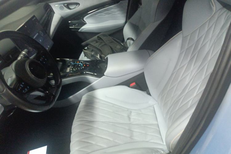 Used BYD Seal 2022 550 km Standard Range Rear-Wheel Drive Prestige Version