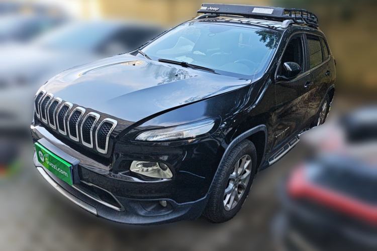 Used  Cherokee 2016 2.4L Leading Smart Version
