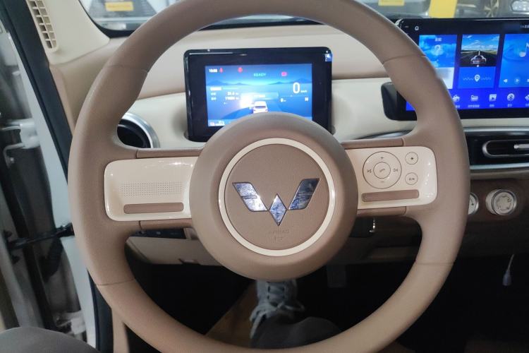 Used Wuling Hongguang MINIEV 2025 Four-Door Version Advanced Edition