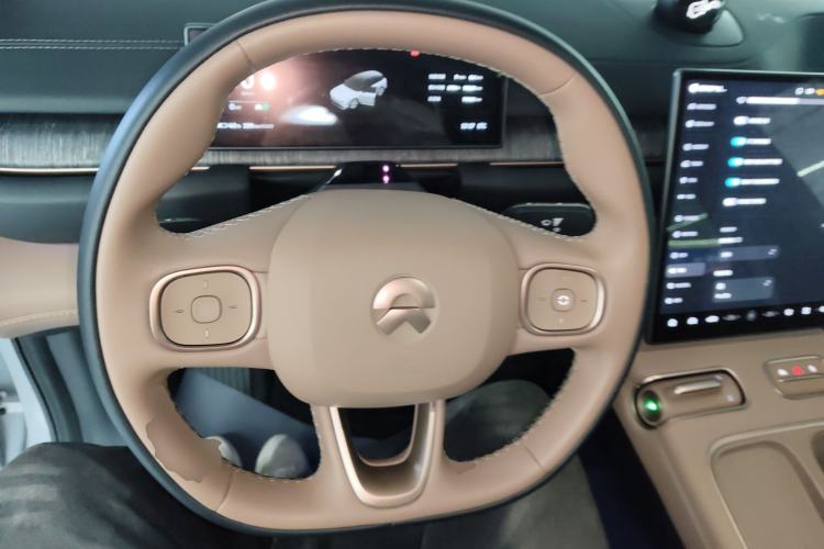 Used Nio ES6 2023 75 kWh
