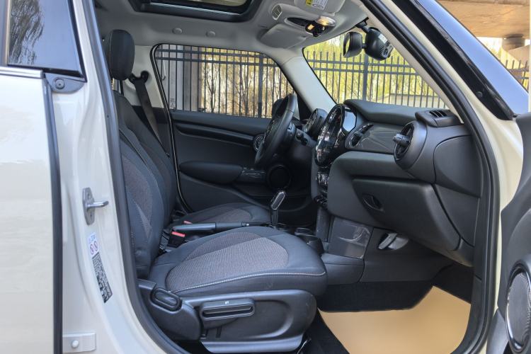 Used  MINI 2021 1.5T ONE PLUS Five-Door Edition
