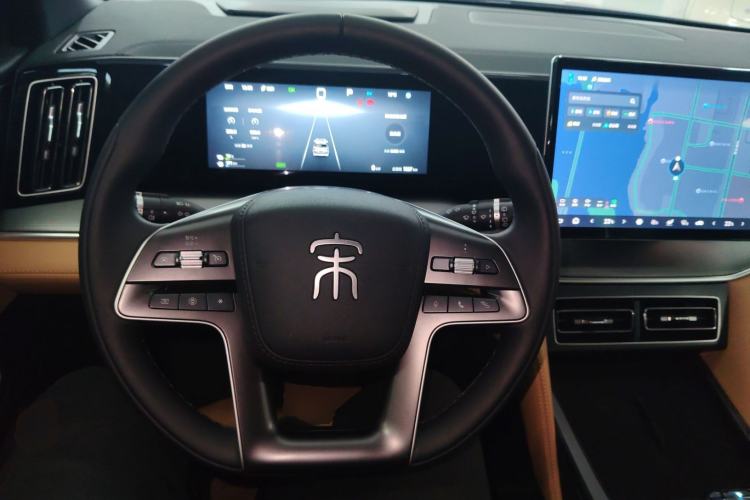 Used BYD Song L DM-i 2024 112 km Leading Edition
