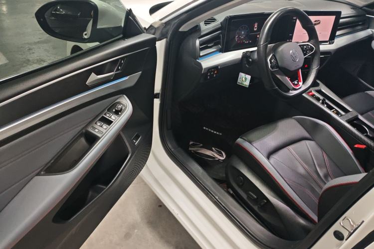 Used Volkswagen Lamando 2023 Lavida L 280TSI DSG Cool & Spicy Edition
