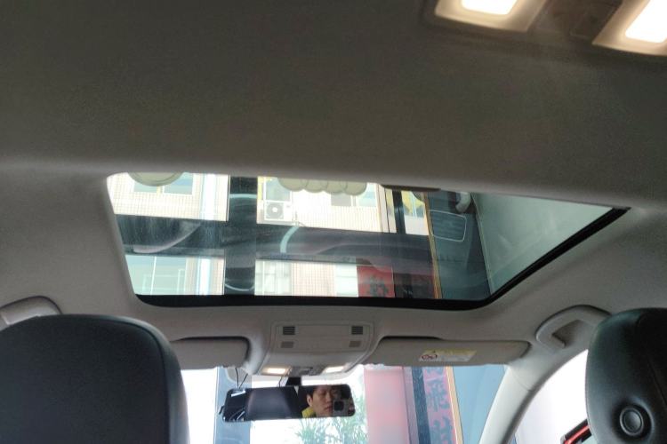 Used Volkswagen Golf 2017 230TSI Automatic Luxury Million-Vehicle Commemorative Edition