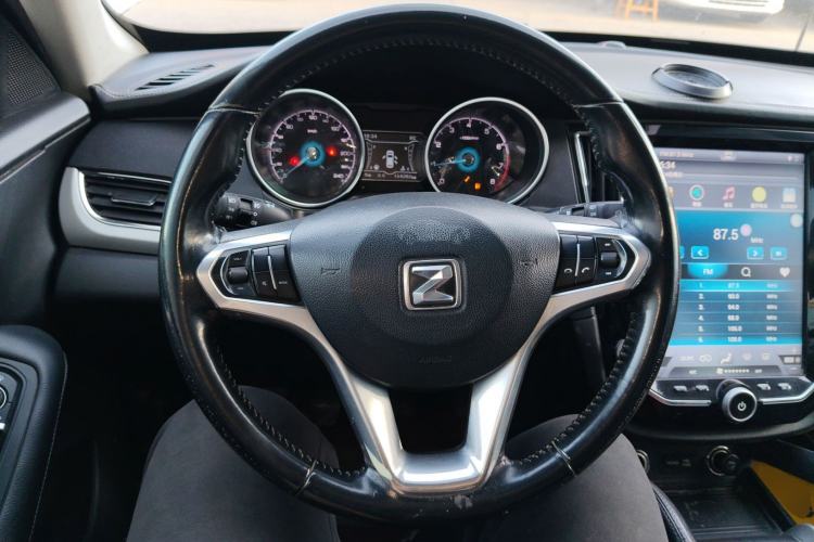 Used Zotye SR7 2016 1.5T Manual Cube Heart Edition China IV Standard
