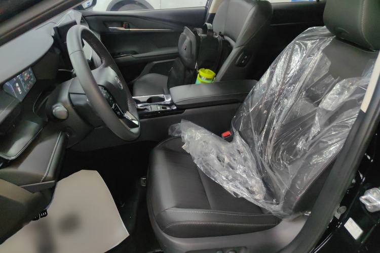 Used Toyota Camry 2024 Dual-Engine 2.5HG Prestige Edition