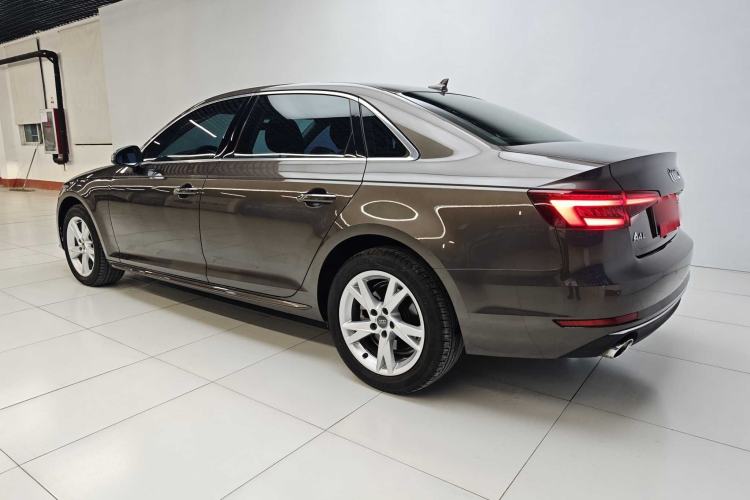 Used Audi A4L 2018 30th Anniversary Edition 40 TFSI Trendy Model
