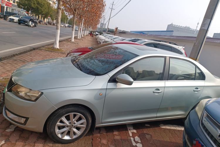 Used Skoda Rapid 2013 1.6L Automatic Preferred Model
