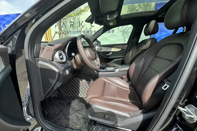 Used Mercedes-Benz GLC 2020 Facelifted GLC 260 L 4MATIC Dynamic Edition
