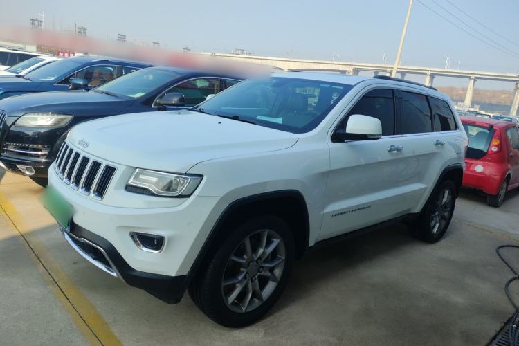 Used  Grand Cherokee 2015 3.0L Elite Navigation Edition
