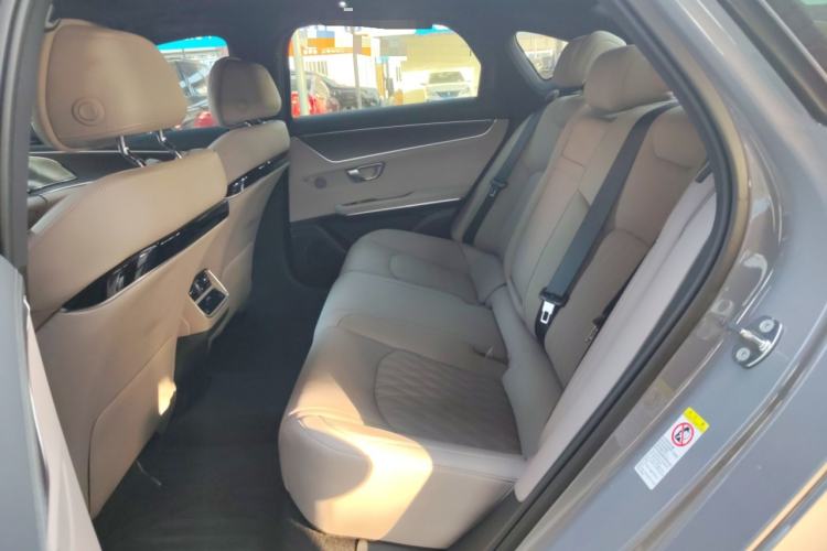 Used BYD Han 2025 EV Intelligent Driving Edition 701KM LiDAR Flagship Model
