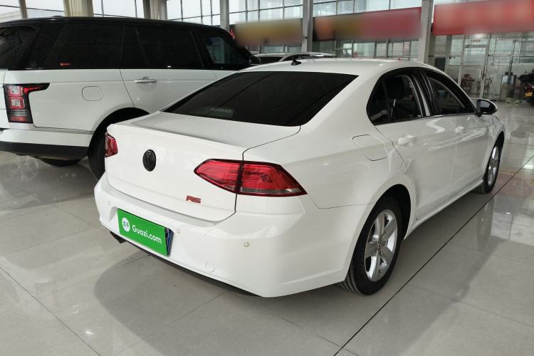 Used Volkswagen Lamando 2015 230TSI DSG Fashion Edition
