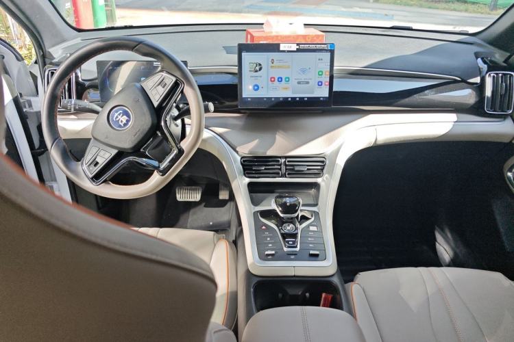 Used BYD Song Pro New Energy 2024 HONOR Edition DM-i 71KM Navigation Model
