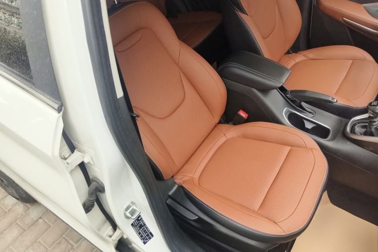 Used Baojun 510 2019 1.5L Manual Prestige Version 77kW China VI Emission Standard